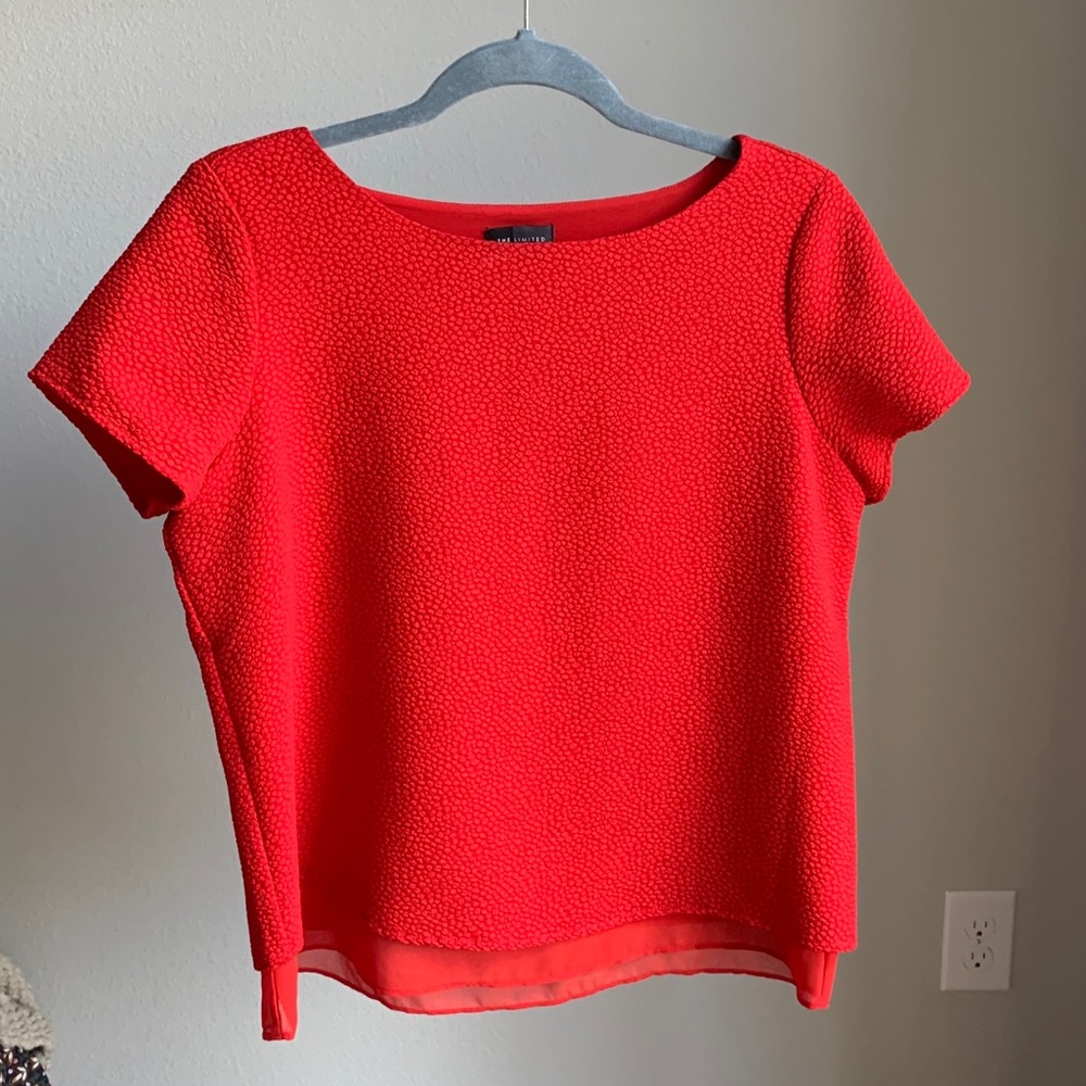 The Limited Red Textured Short Sleeve Blouse